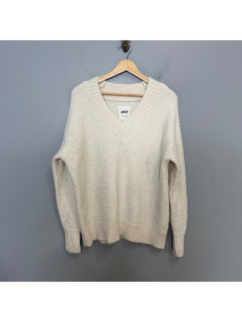 AERIE teddy boucle v neck sweater in cream size XS